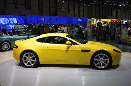Vantage V8 9